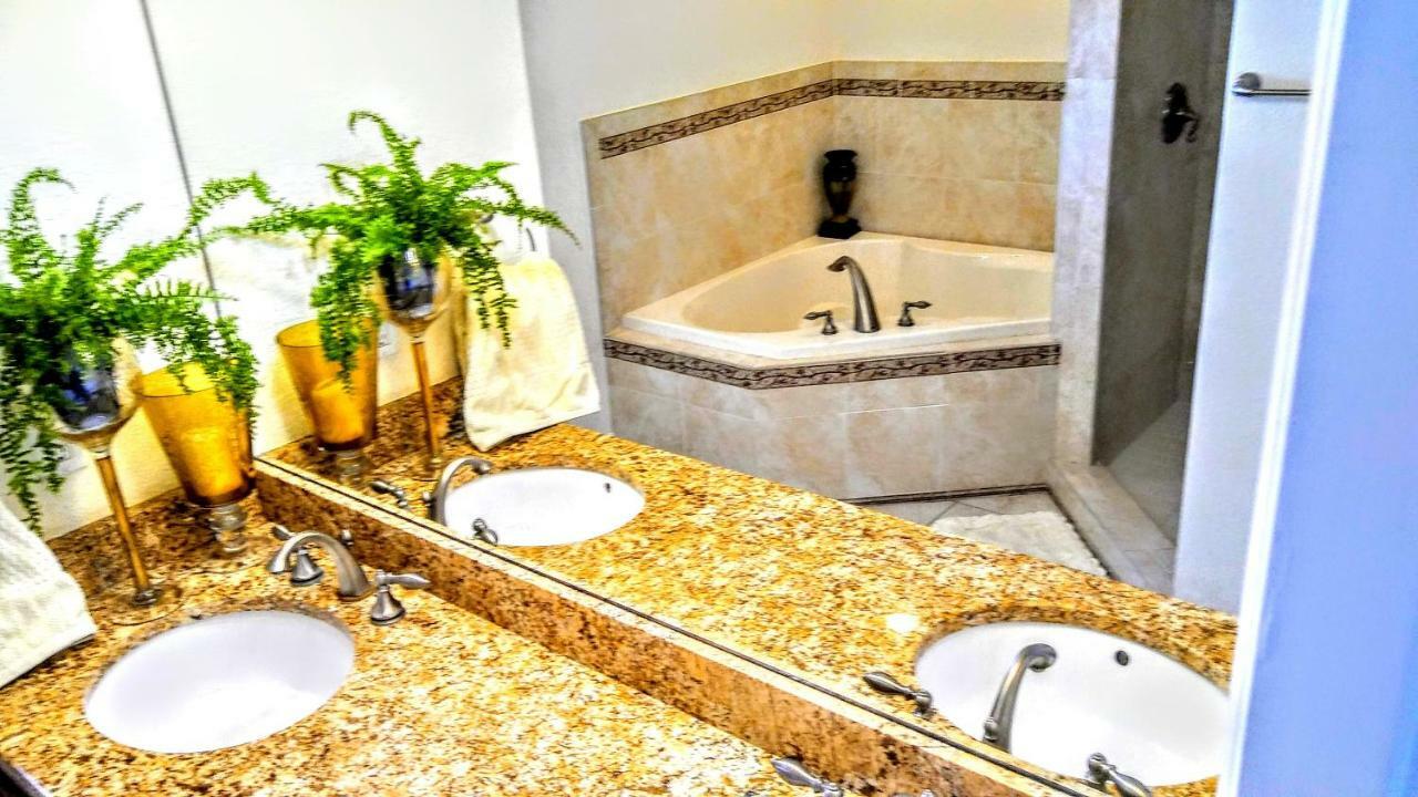 Mediterranean Three Story Beach Townhouse St. Pete Beach Exteriér fotografie