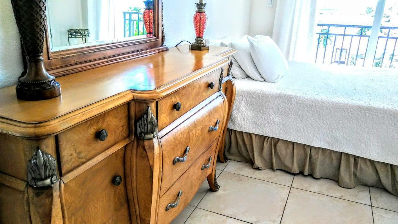 Mediterranean Three Story Beach Townhouse St. Pete Beach Exteriér fotografie